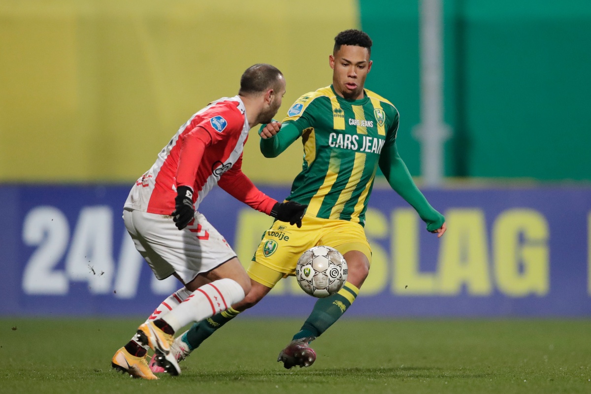 为比赛增添 为比赛增添